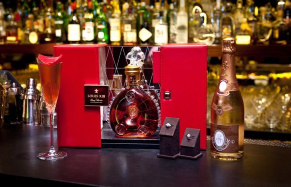 Louis XIII celebrates Queen’s Diamond Jubilee with a £10,000 cocktail