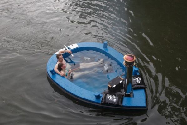 HotTug Motorboat is a hot bathing tub too